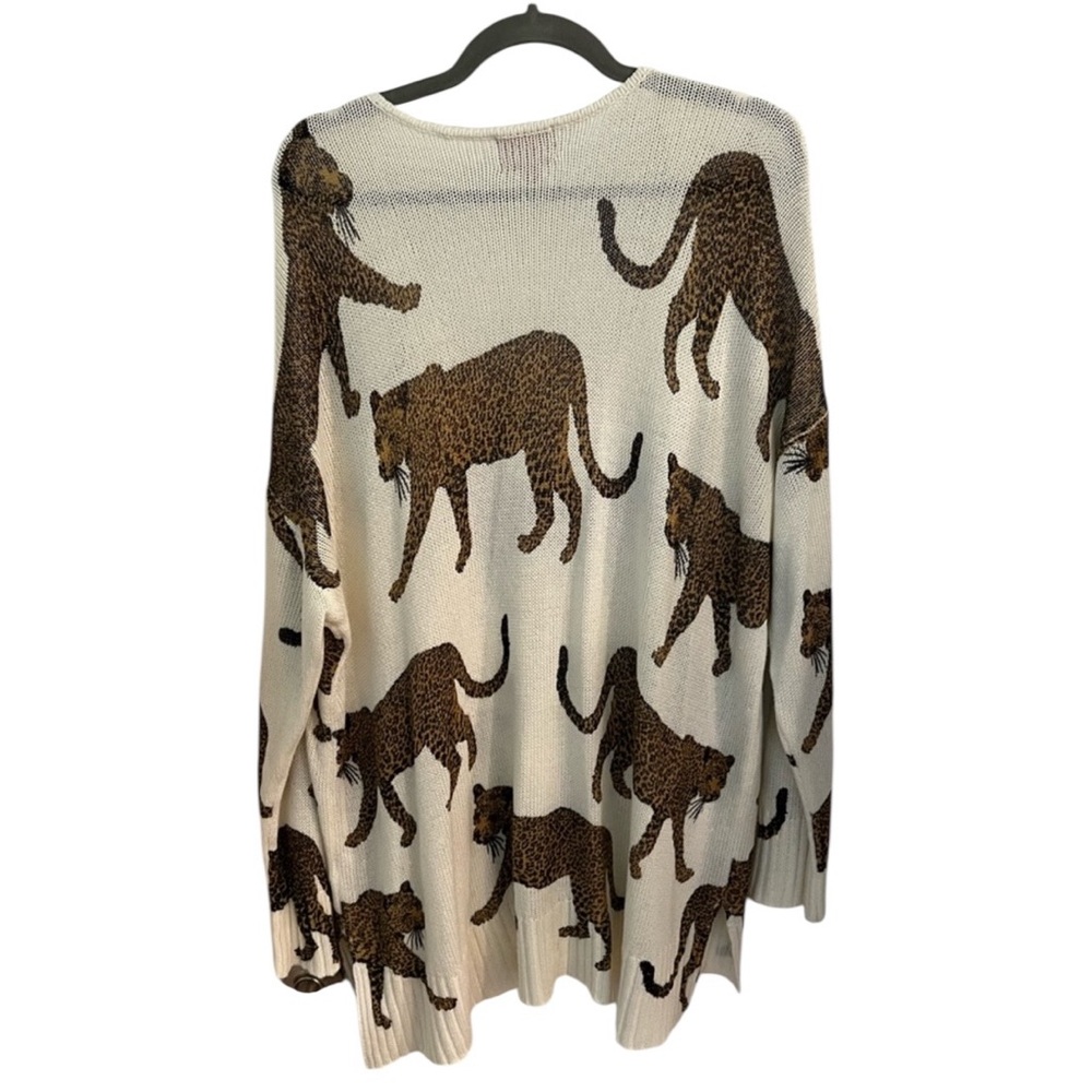 Show Me Your Mumu Tossed leopard knit sweater size medium - Picture 10 of 10